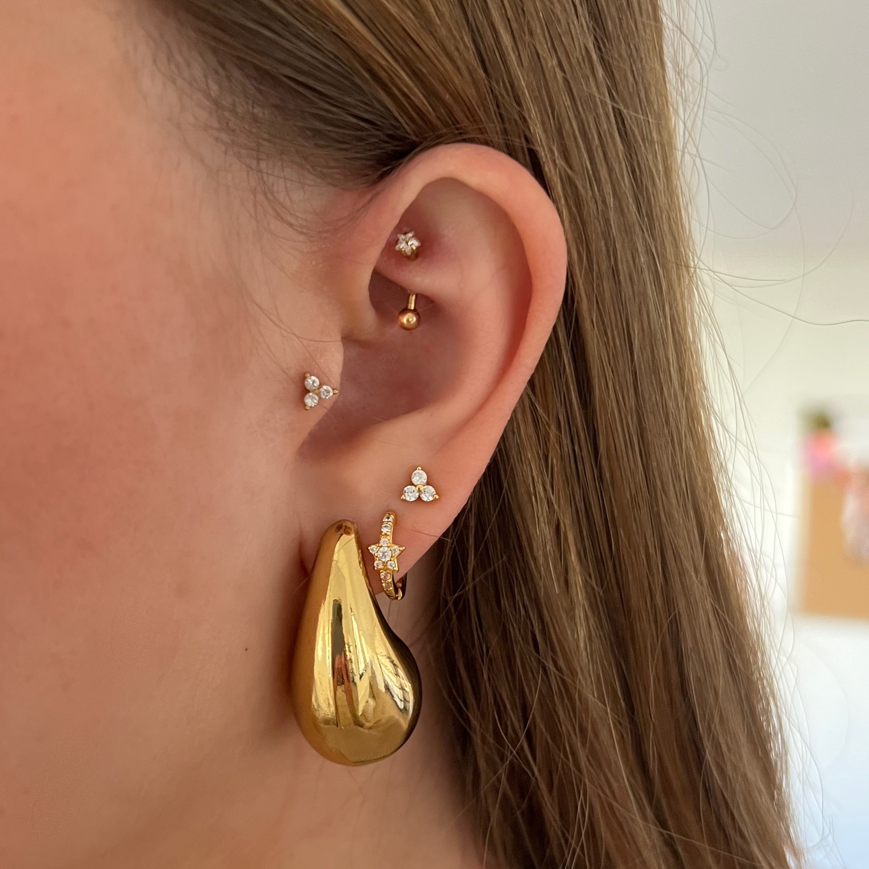 Boucles tendances goutte dorées