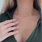 Collier fleurs strass